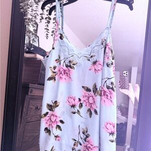 Floral Lace Trim tank top